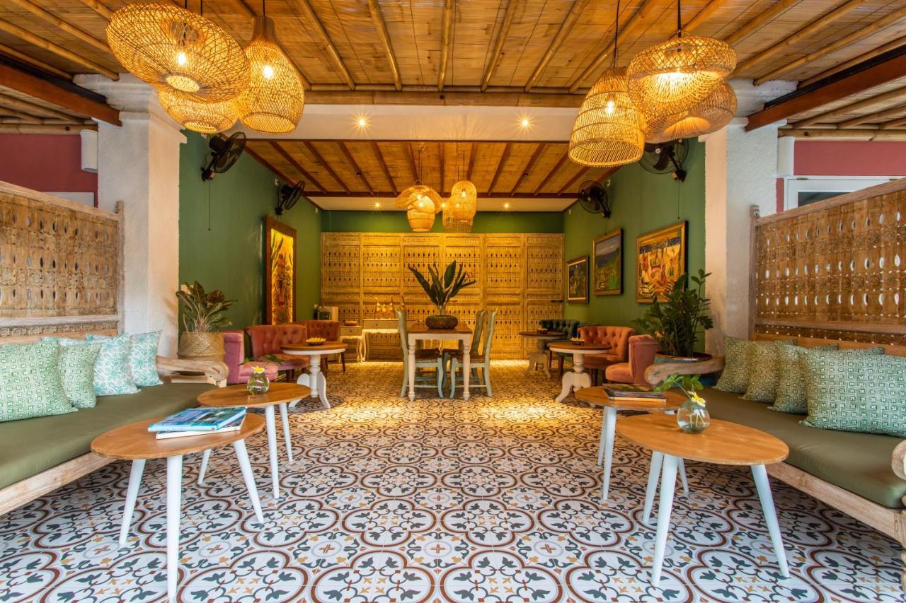 Pinkprivate Sanur - For Cool Adults Only Acomodação com café da manhã Exterior foto